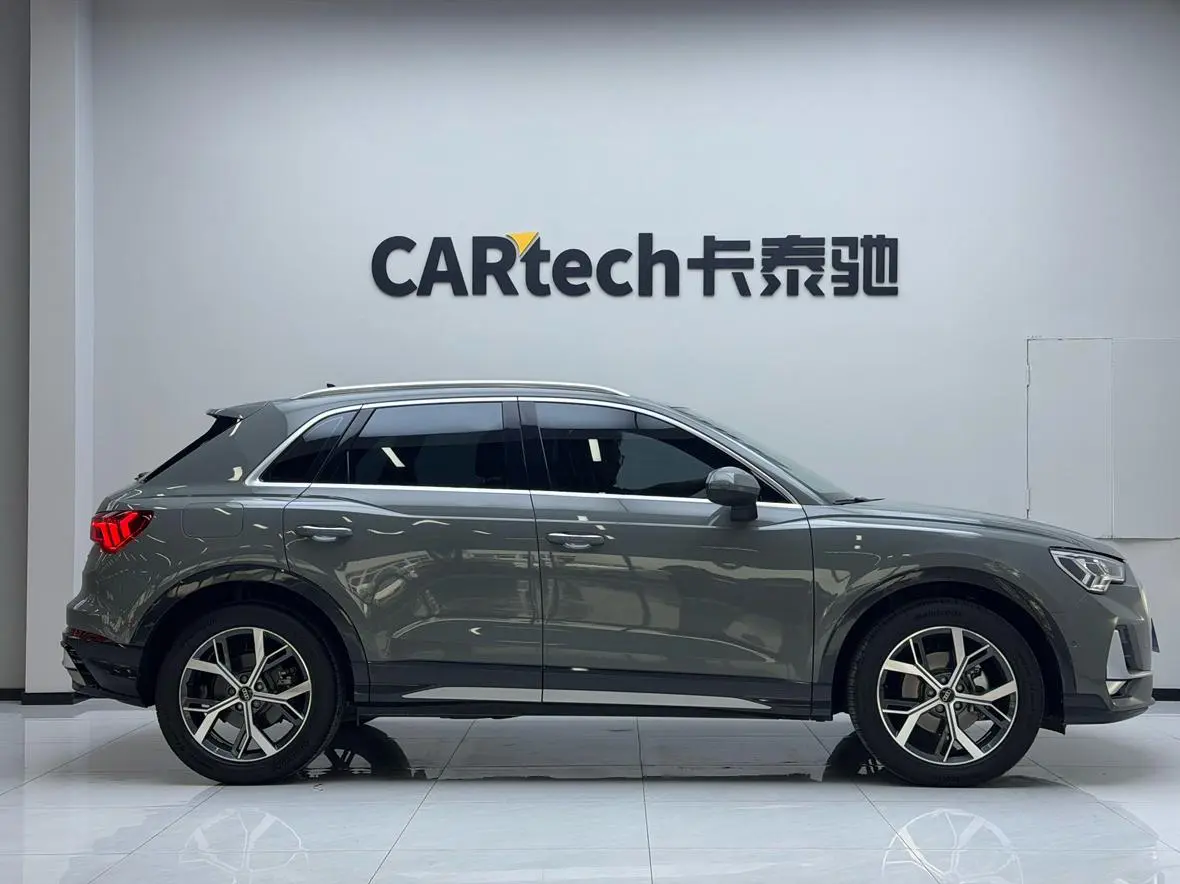 Audi Q3 2024 35 TFSI Dynamic Fashion
