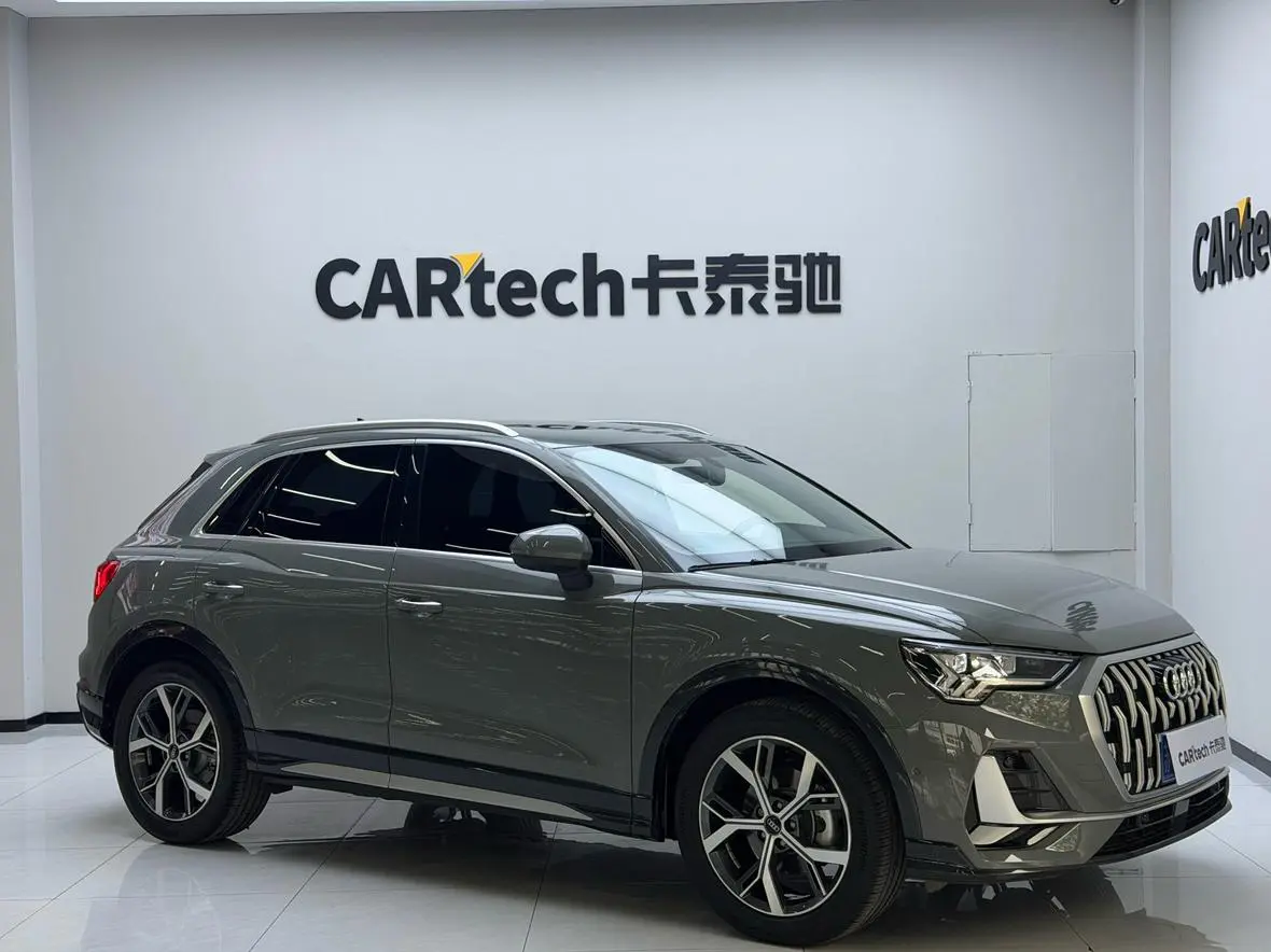 Audi Q3 2024 35 TFSI Dynamic Fashion