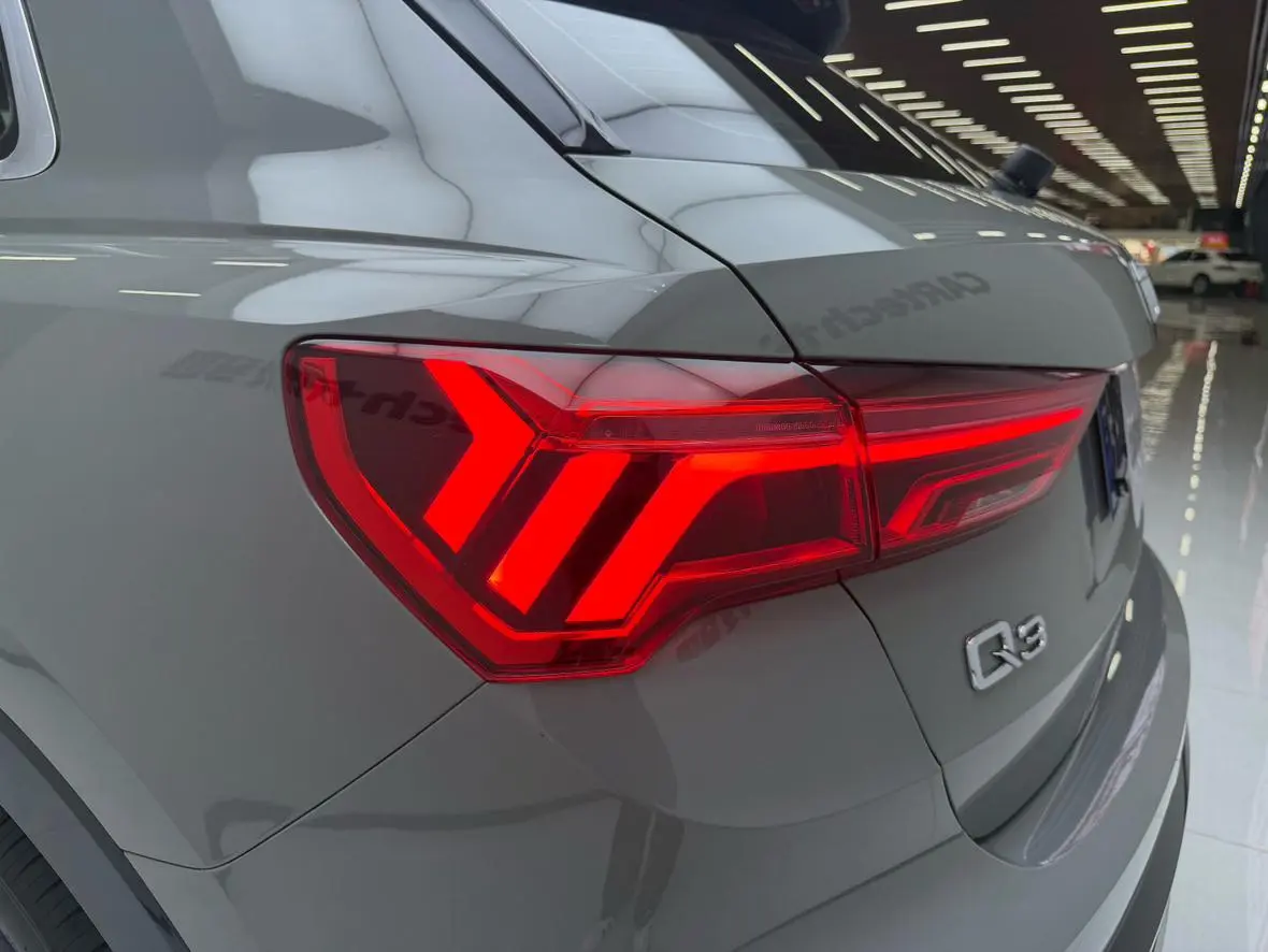 Audi Q3 2024 35 TFSI Dynamic Fashion