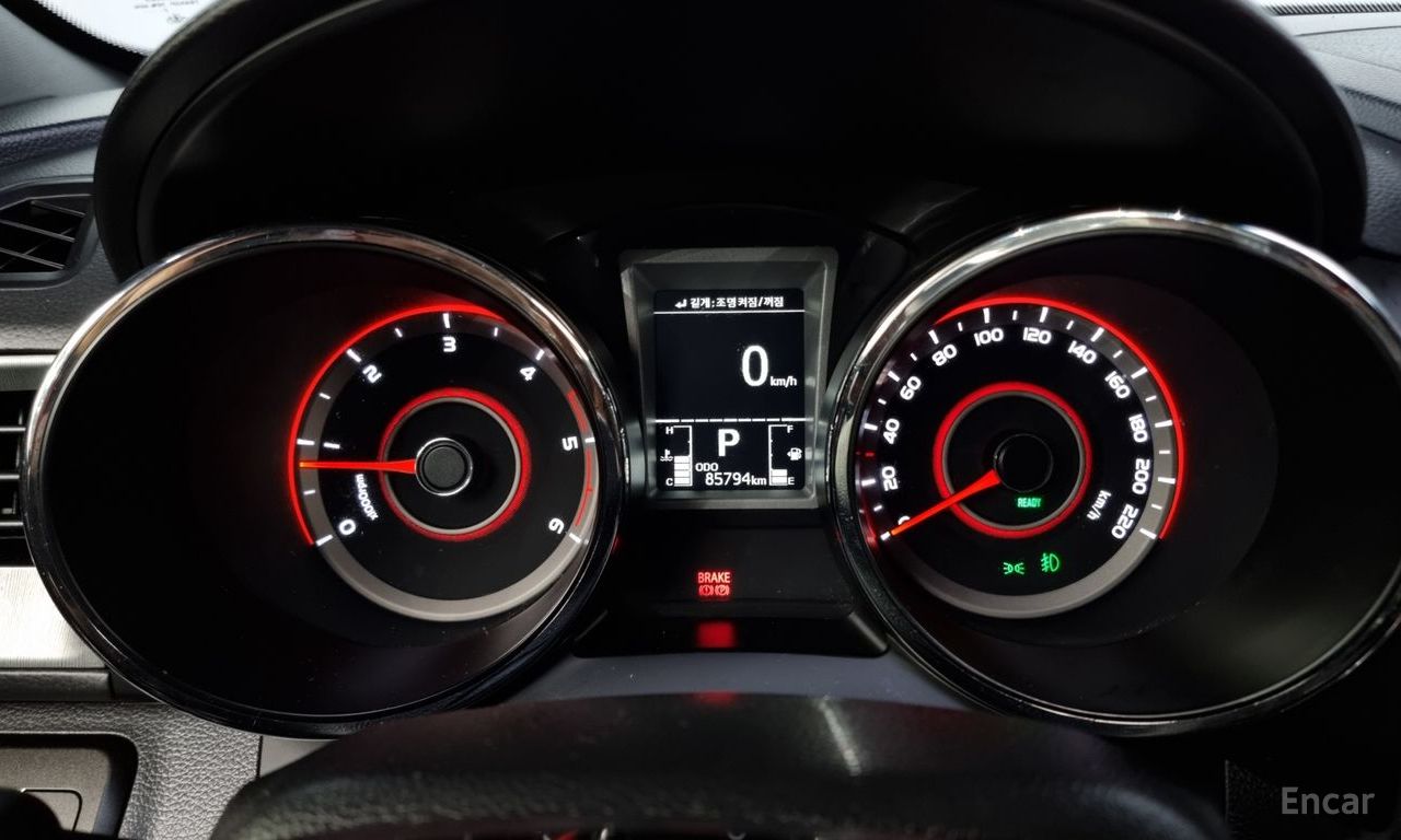 KG Mobility (Ssangyong) Tivoli Armor Diesel Gear Edition 2WD 2018