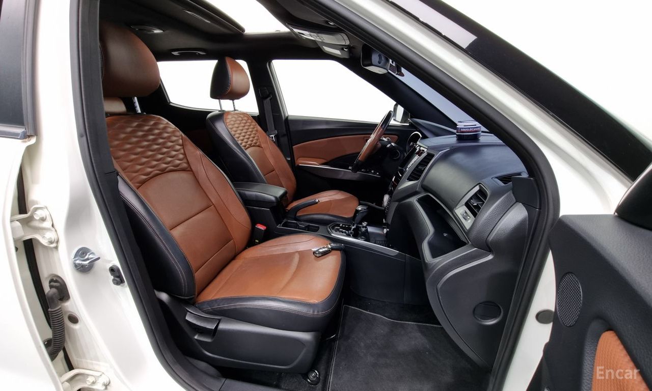 KG Mobility (Ssangyong) Tivoli Armor Diesel Gear Edition 2WD 2018