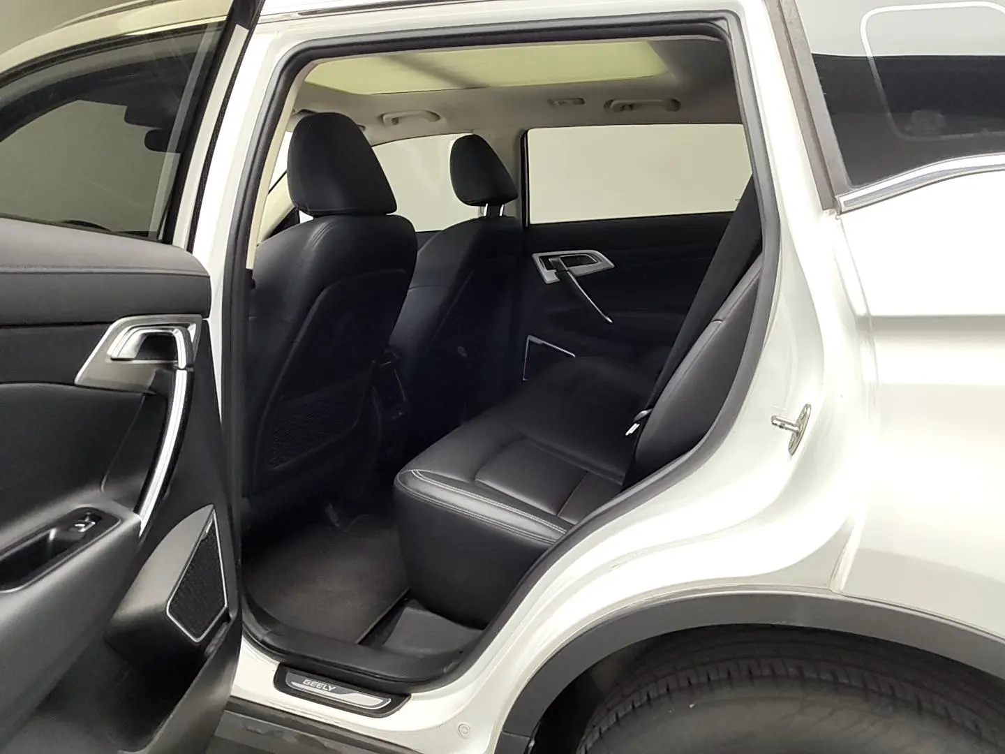 Geely Boyue 2018 1.8TD Auto 2WD Smart Connected 4G Connected