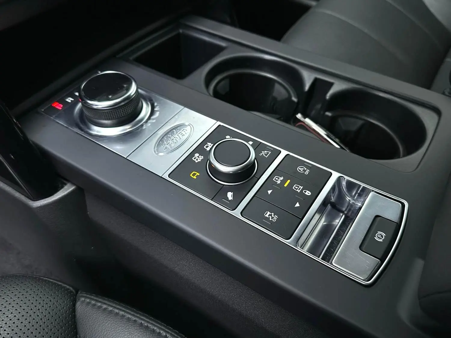 Land Rover Discovery 2019 3.0 V6 SE