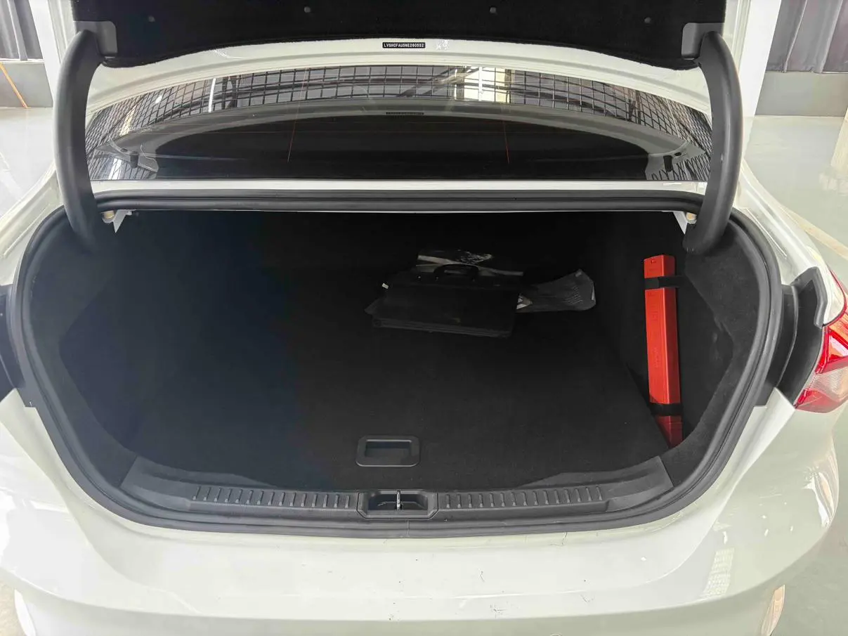 Ford Focus 2021 Sedan EcoBoost 180 Auto
