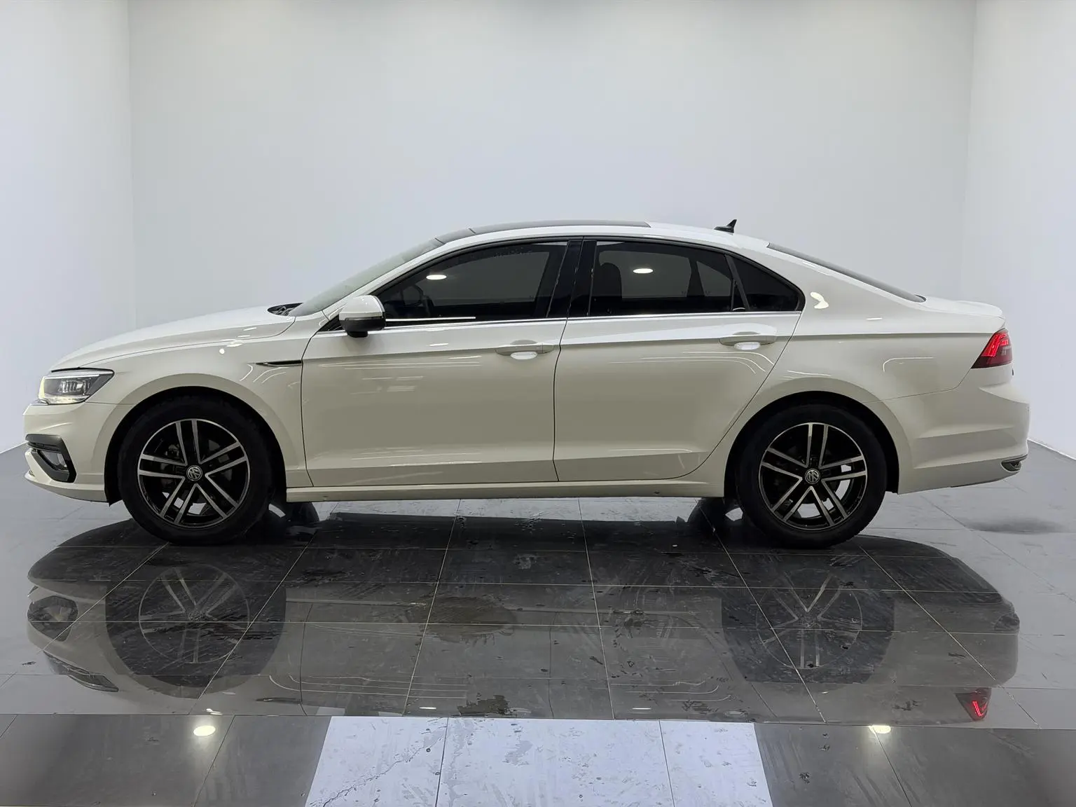 Volkswagen Lamando 2021 Facelift 280TSI DSG Comfort