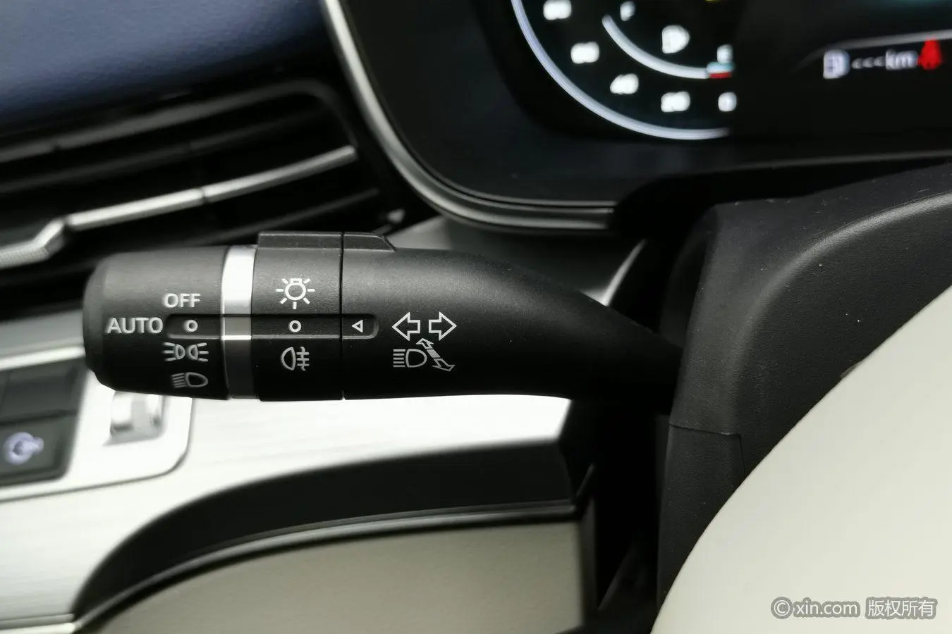 Roewe iMAX8 2022 400TGI