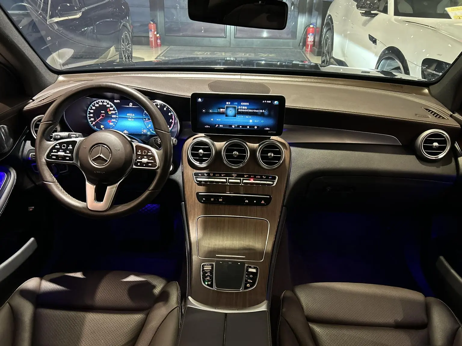 Mercedes-Benz GLC 2020 Facelift GLC 300 L 4MATIC Luxury