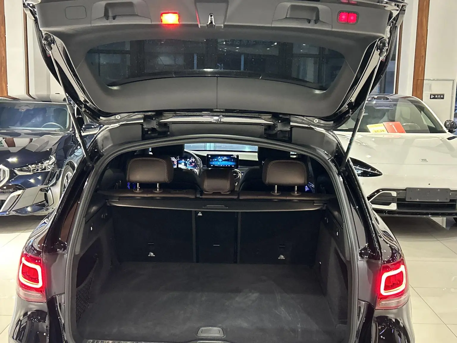 Mercedes-Benz GLC 2020 Facelift GLC 300 L 4MATIC Luxury