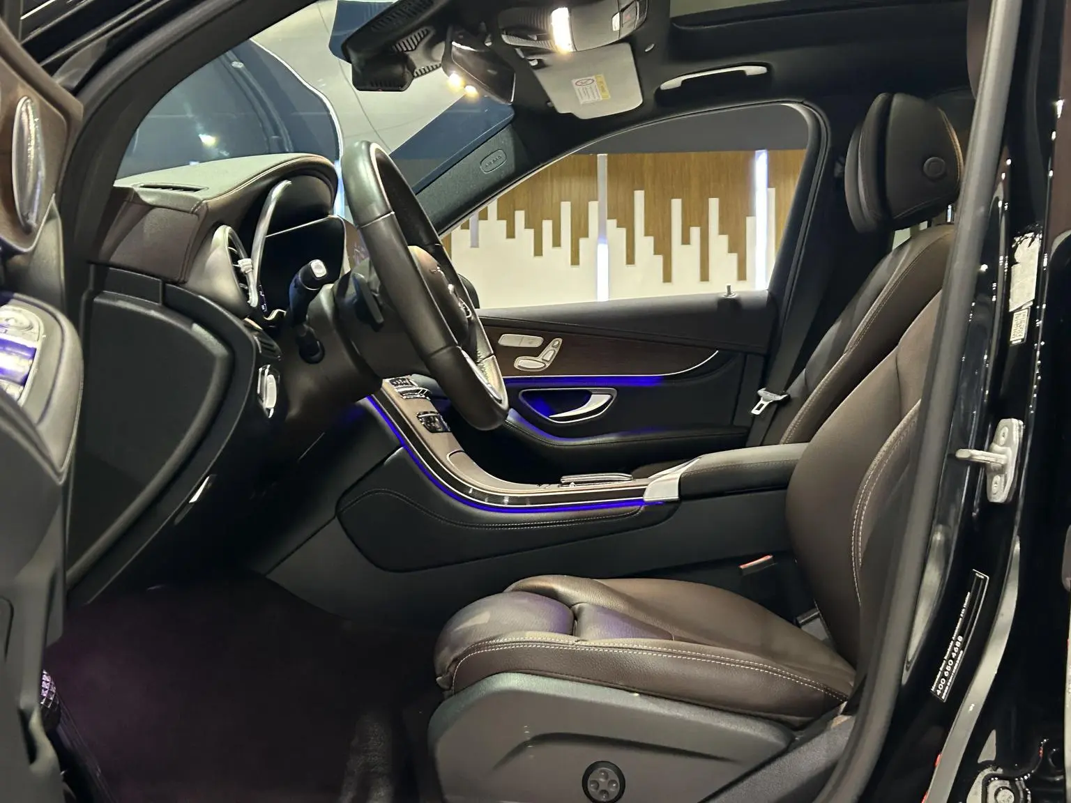 Mercedes-Benz GLC 2020 Facelift GLC 300 L 4MATIC Luxury