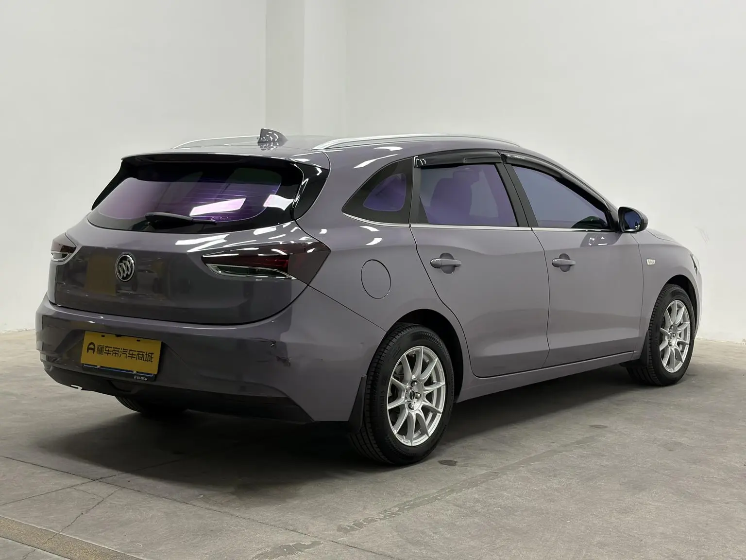 Buick 2019 18T Auto Connected Flagship China VI