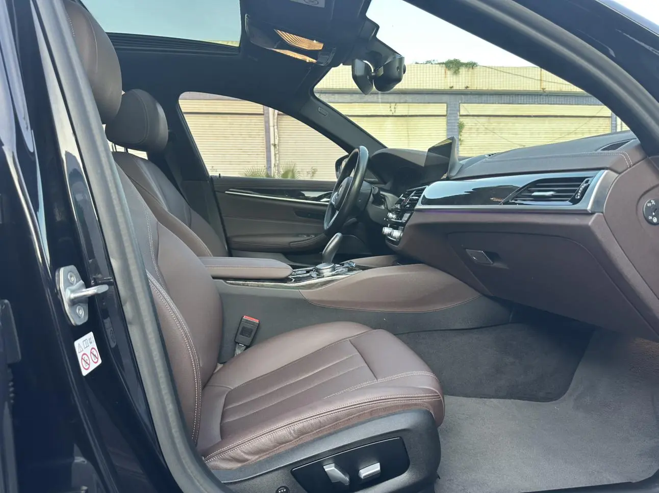 BMW 5 Series 2020 525Li M Sport Package