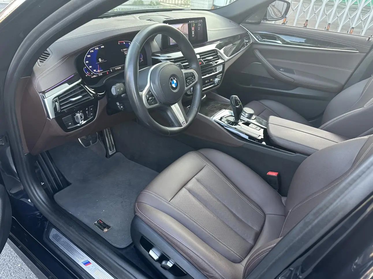 BMW 5 Series 2020 525Li M Sport Package