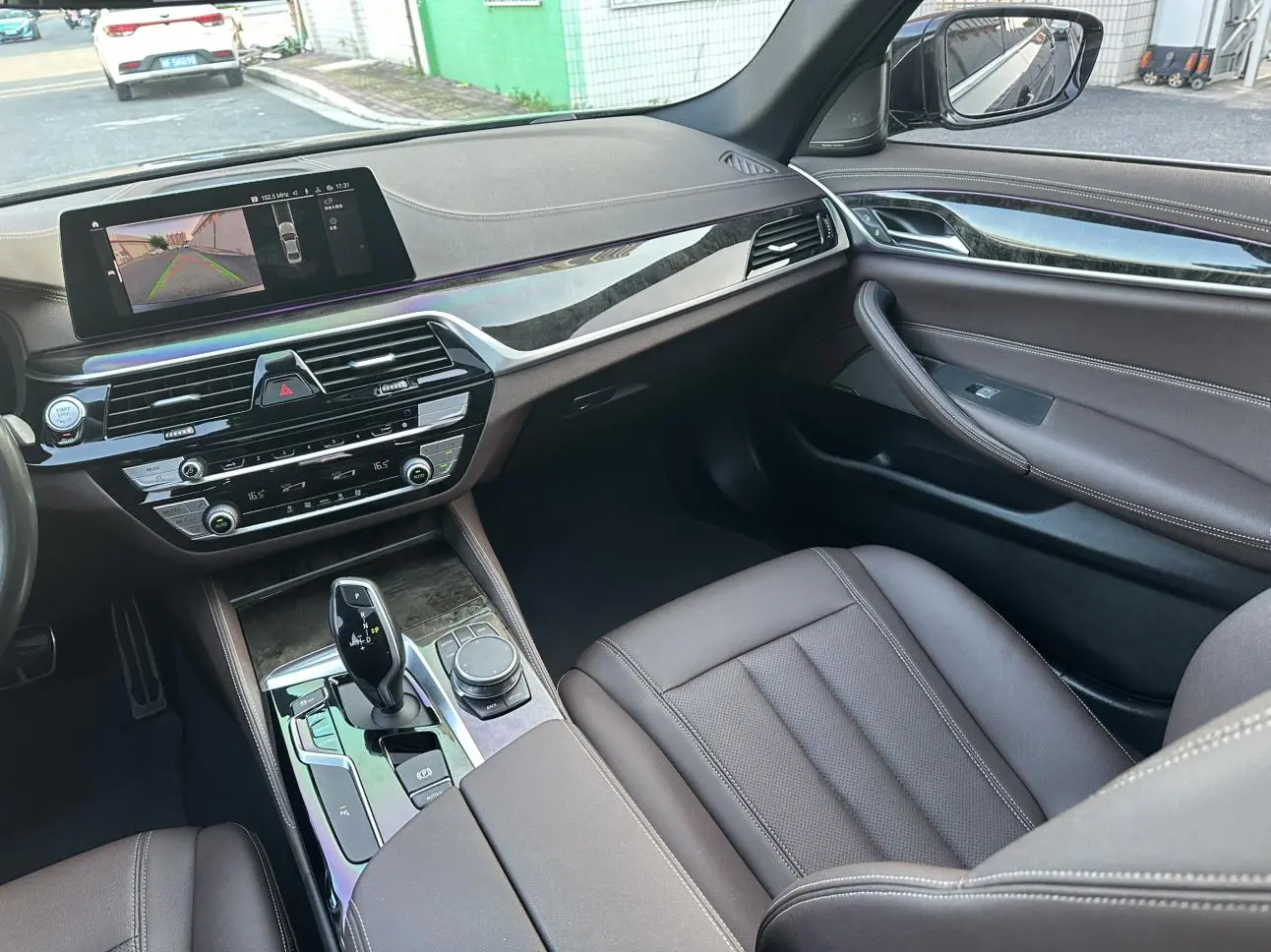BMW 5 Series 2020 525Li M Sport Package