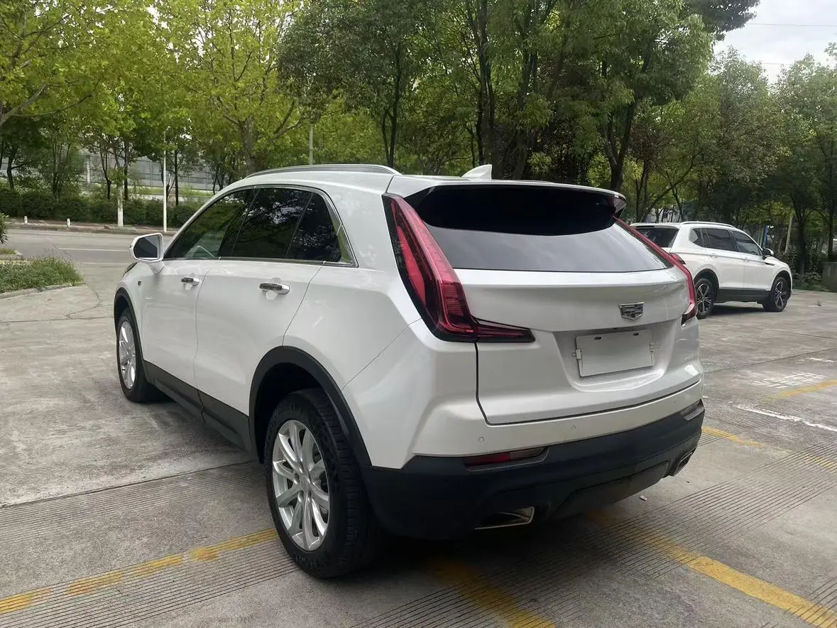 Cadillac XT4 2020 Facelift 28T 2WD Tech