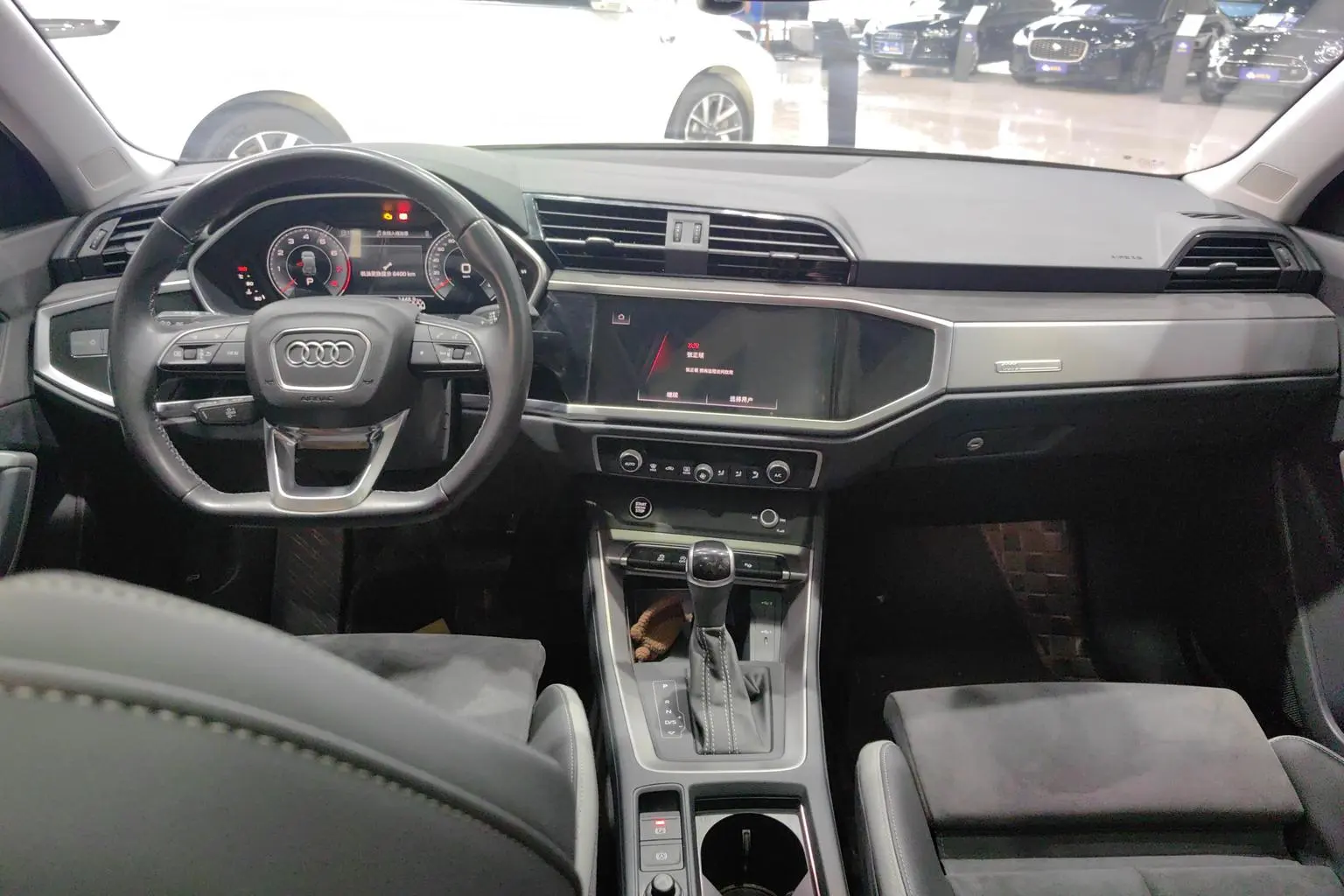 Audi Q3 2022 35 TFSI Dynamic Fashion