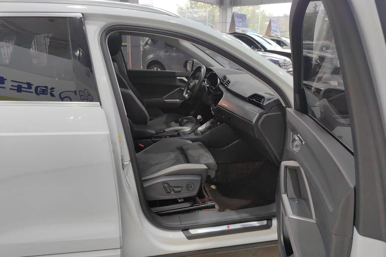Audi Q3 2022 35 TFSI Dynamic Fashion