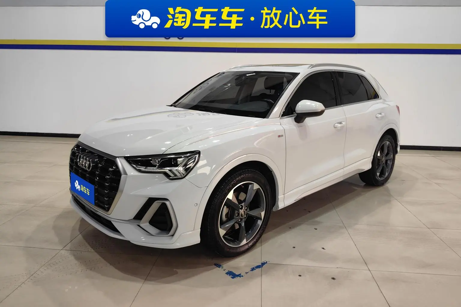 Audi Q3 2022 35 TFSI Dynamic Fashion