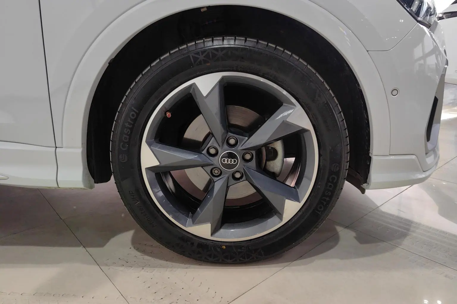 Audi Q3 2022 35 TFSI Dynamic Fashion