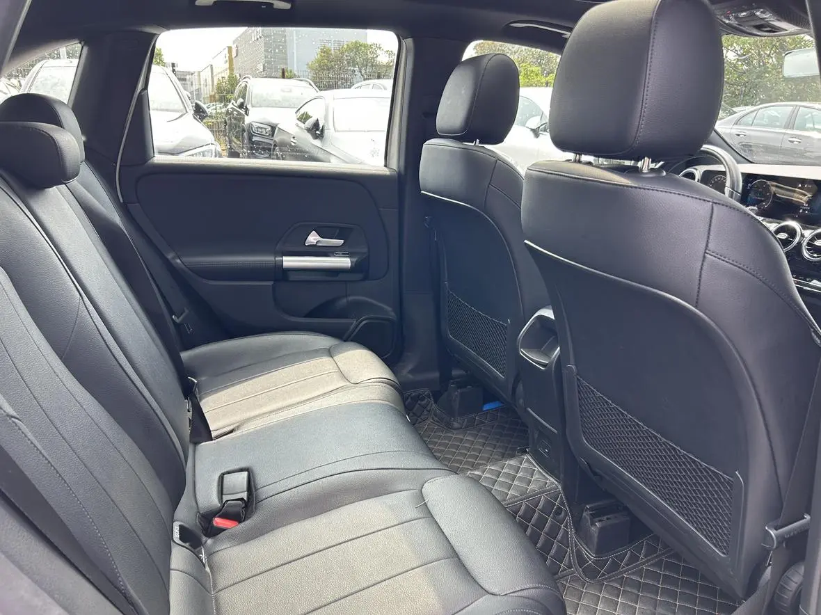 Mercedes-Benz B Class 2023 B 200 Fashion
