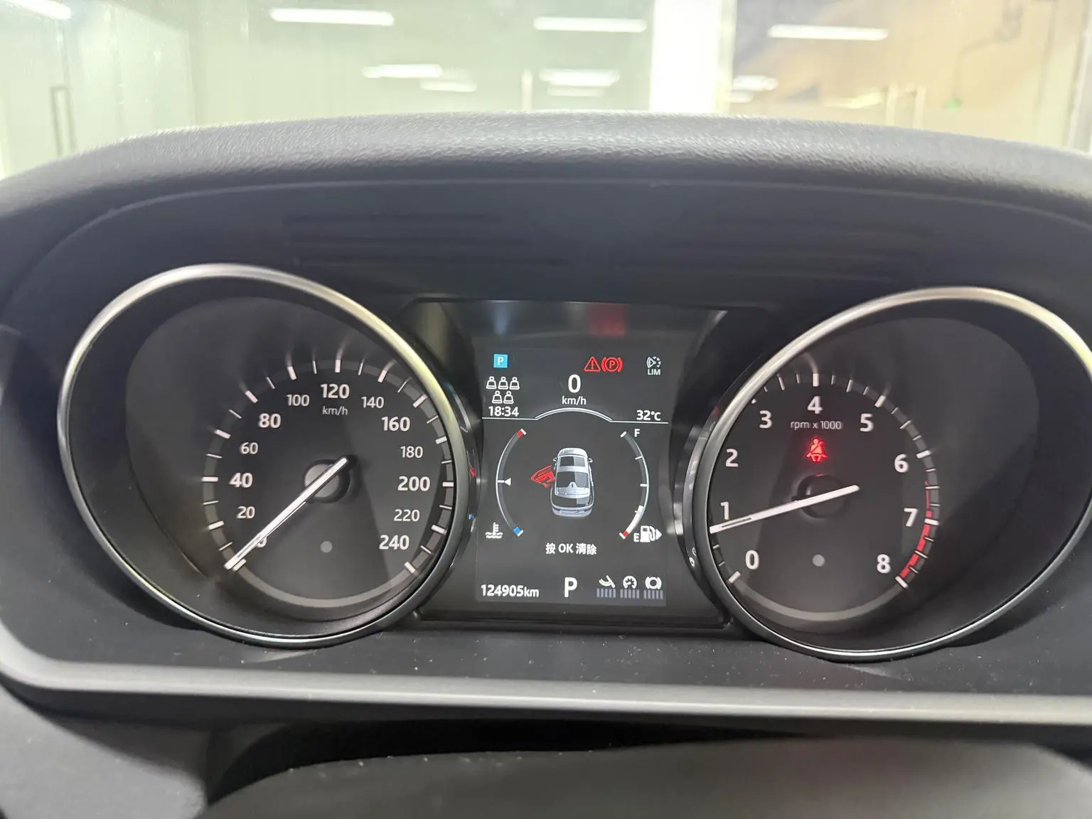 Land Rover Discovery 2018 3.0 V6 SE