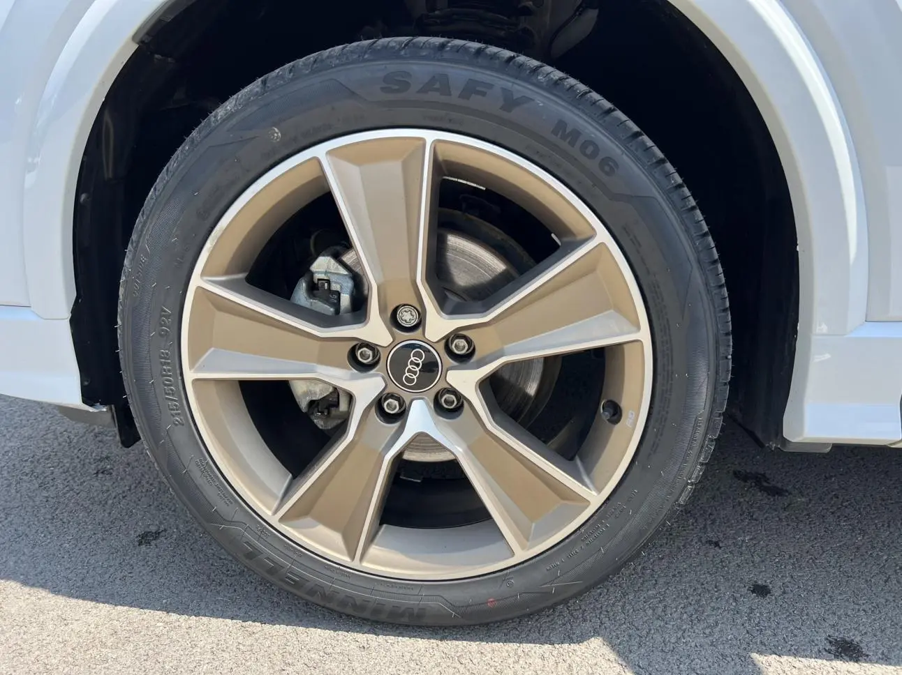 Audi Q2L 2022 35 TFSI Dynamic Fashion