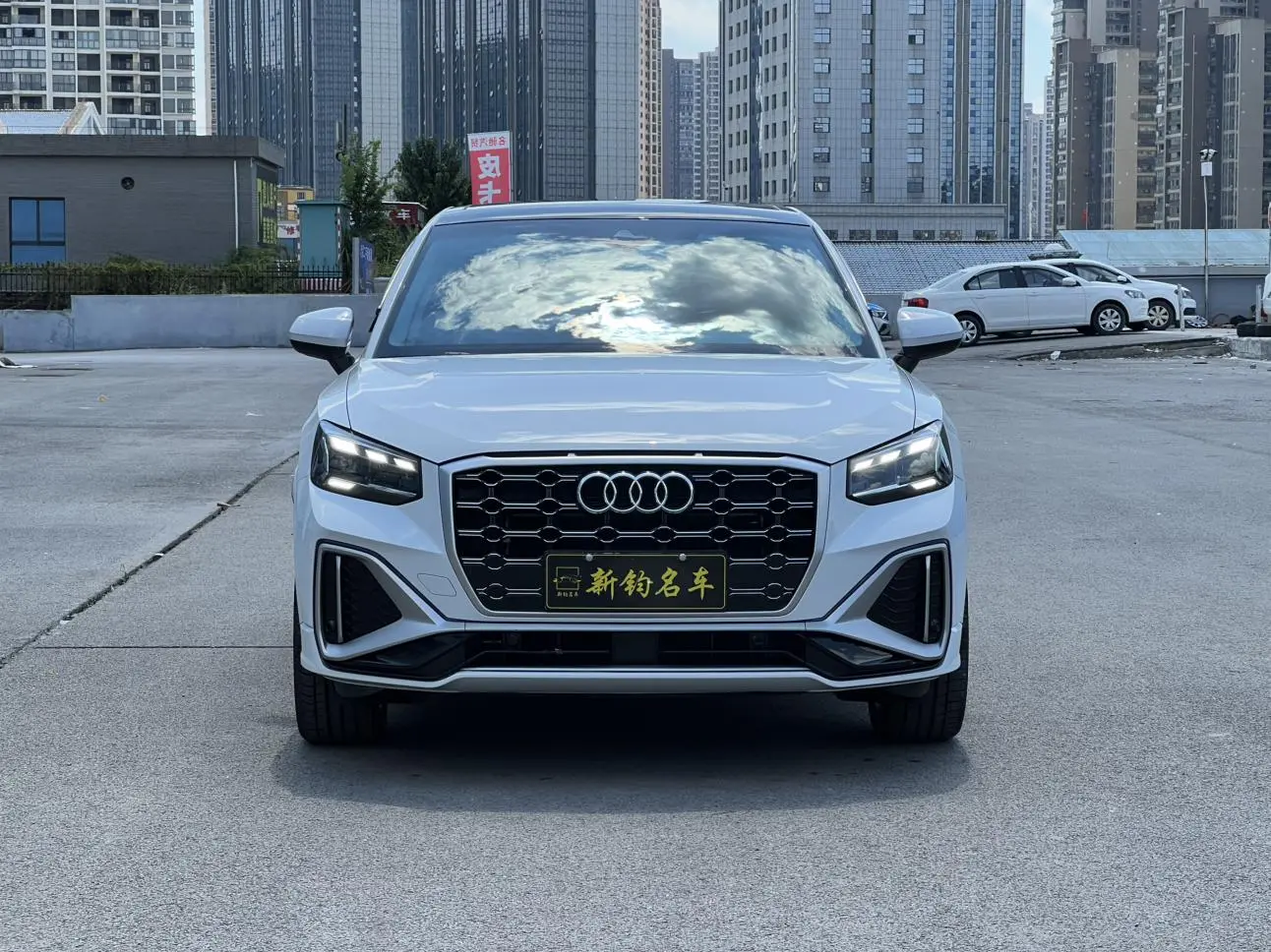 Audi Q2L 2022 35 TFSI Dynamic Fashion