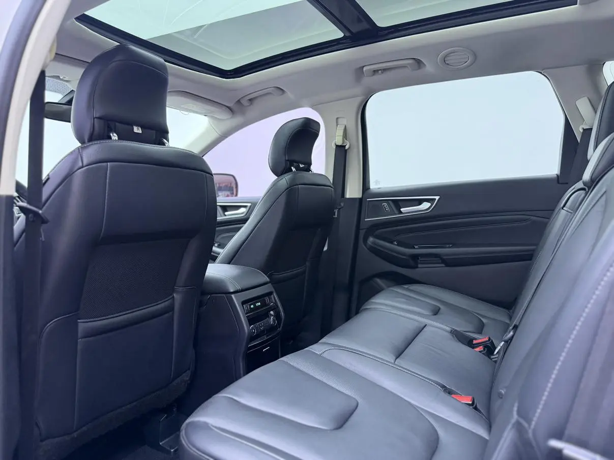 Ford Edge 2018 EcoBoost 245 4WD Premium Sharp 7 seat