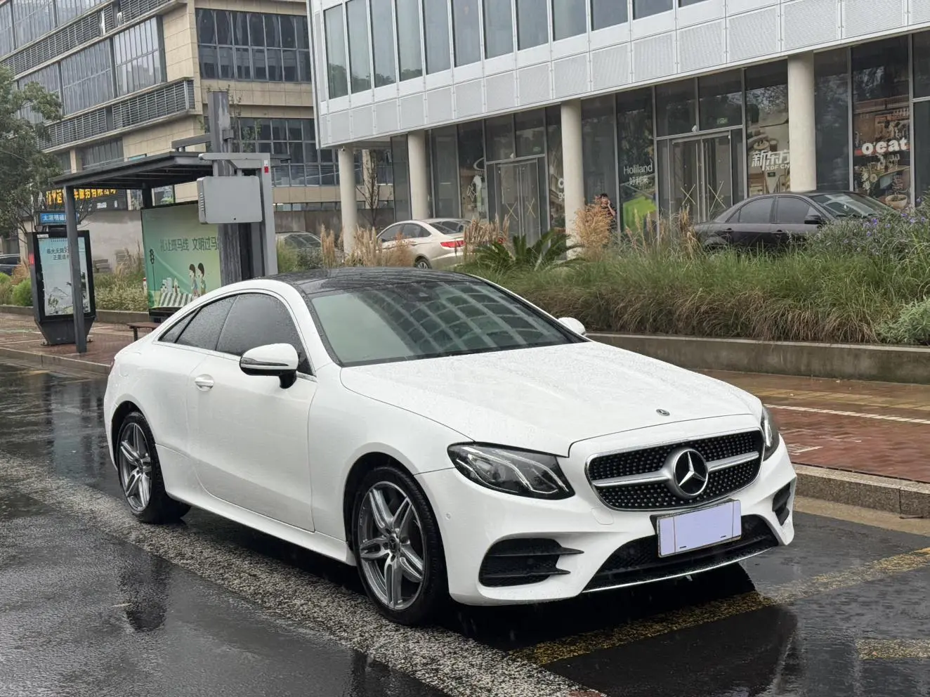 Mercedes-Benz E Class ( Import ) 2018 E 200 4MATIC Coupe