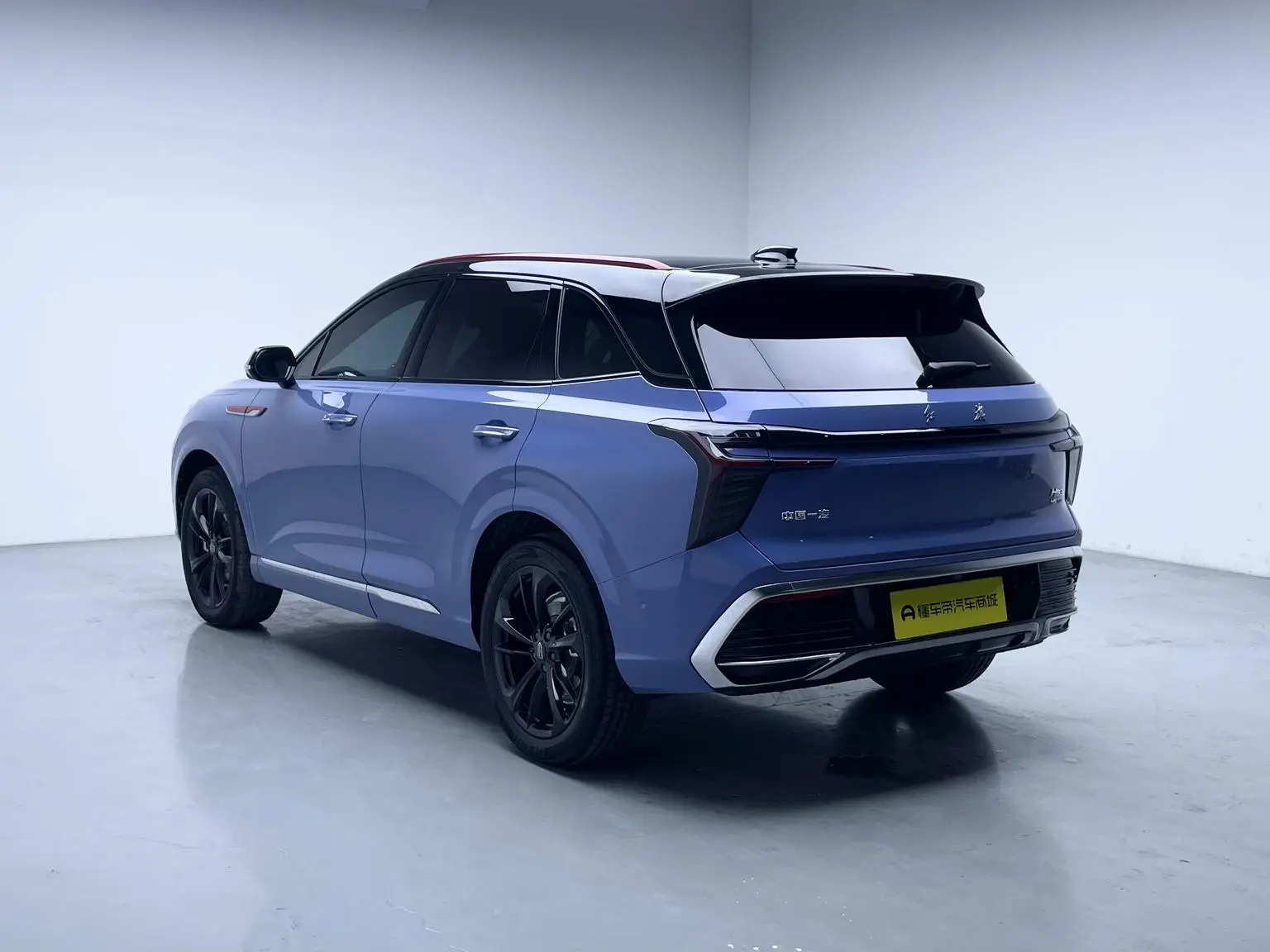 Hongqi HS3 2023 2.0T 4WD