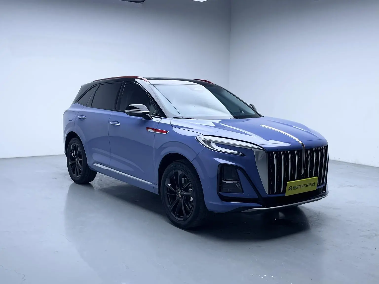 Hongqi HS3 2023 2.0T 4WD