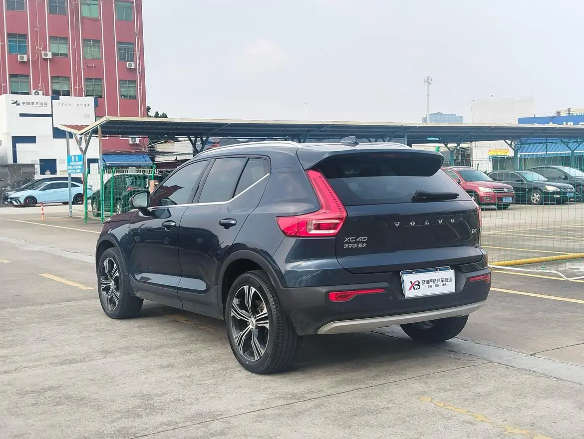 Volvo XC40 2021 T4 4WD Vision Luxury