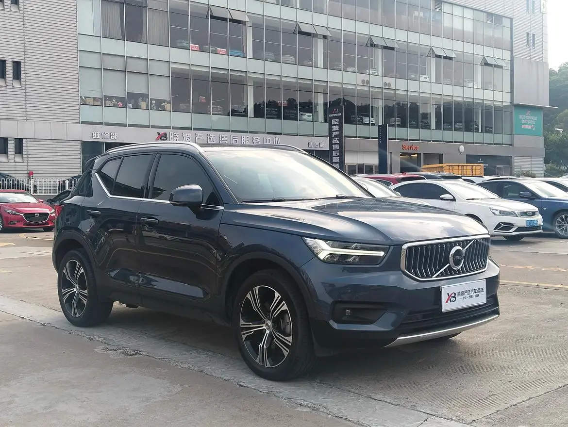 Volvo XC40 2021 T4 4WD Vision Luxury