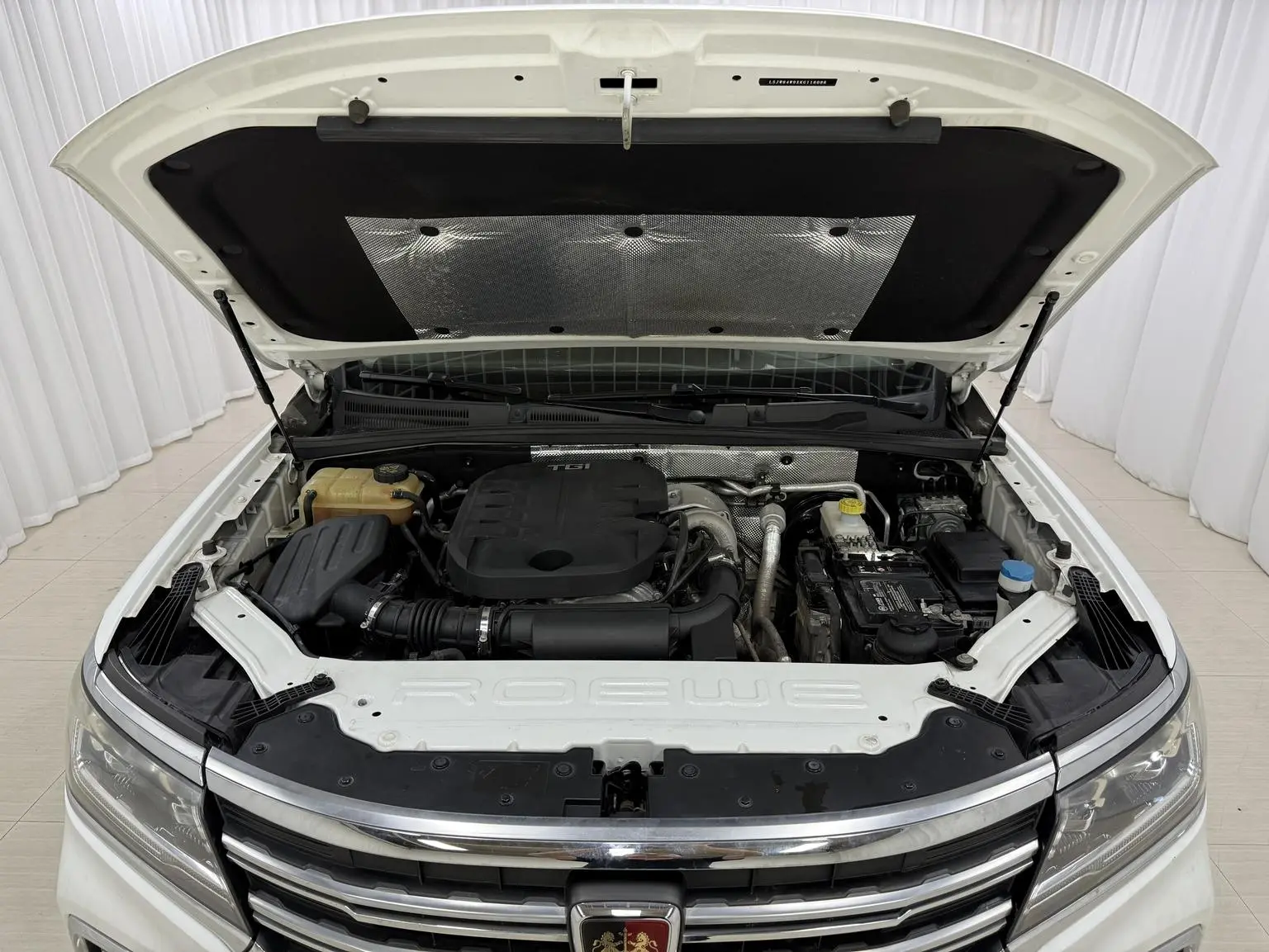 Roewe RX8 2019 30T Smart Connected 2WD Flagship