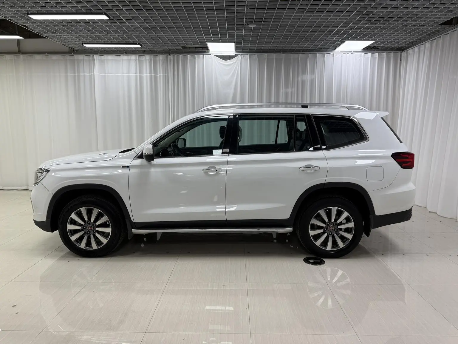 Roewe RX8 2019 30T Smart Connected 2WD Flagship