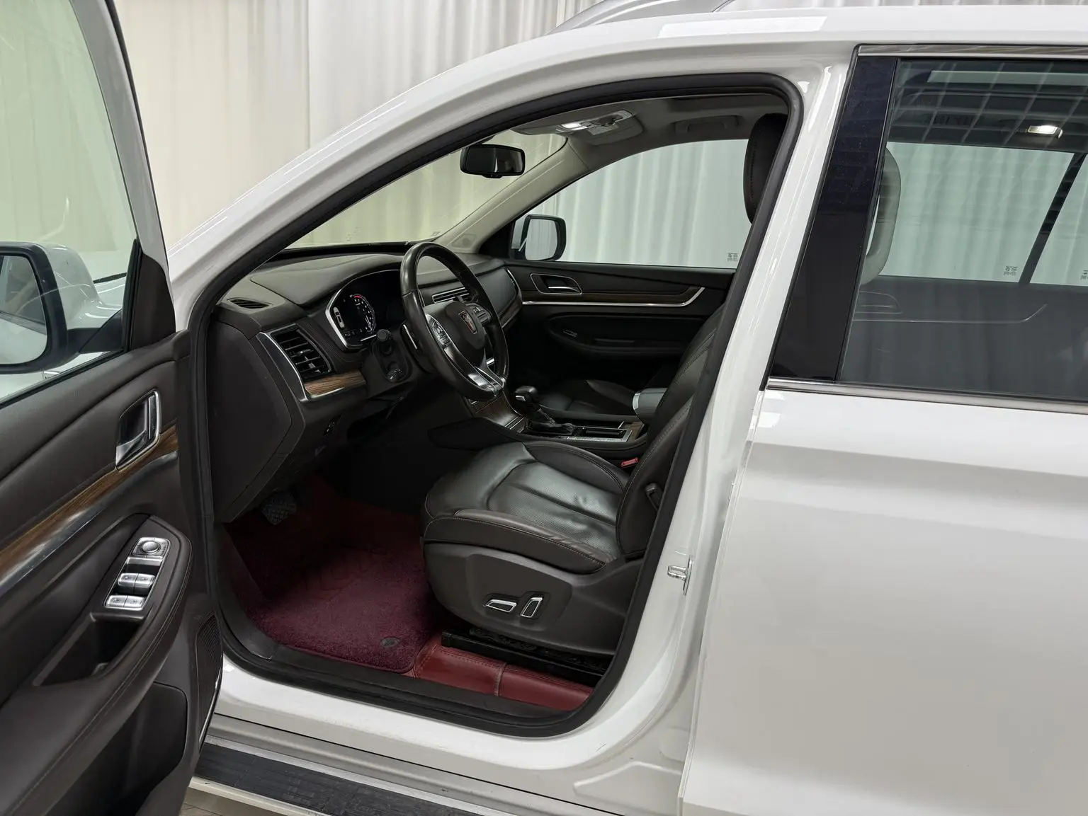 Roewe RX8 2019 30T Smart Connected 2WD Flagship