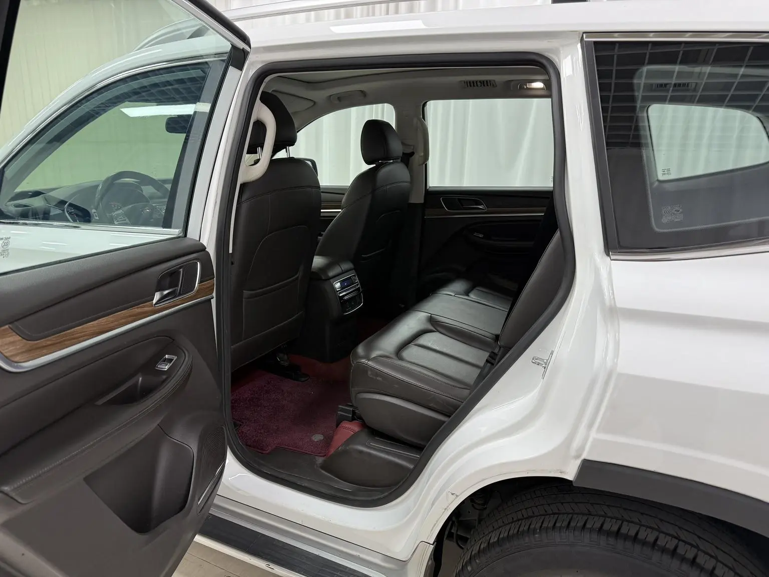 Roewe RX8 2019 30T Smart Connected 2WD Flagship