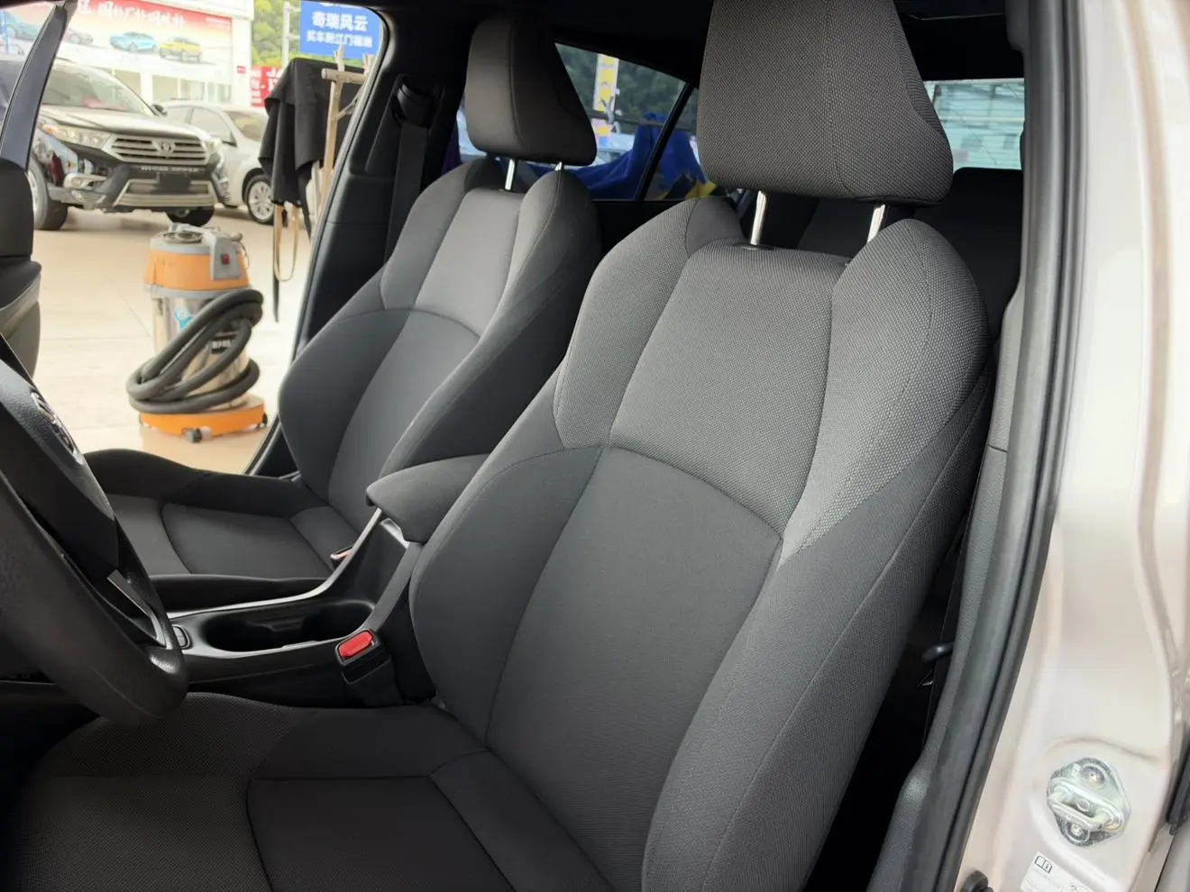 Toyota Levin 2024 185T Luxury