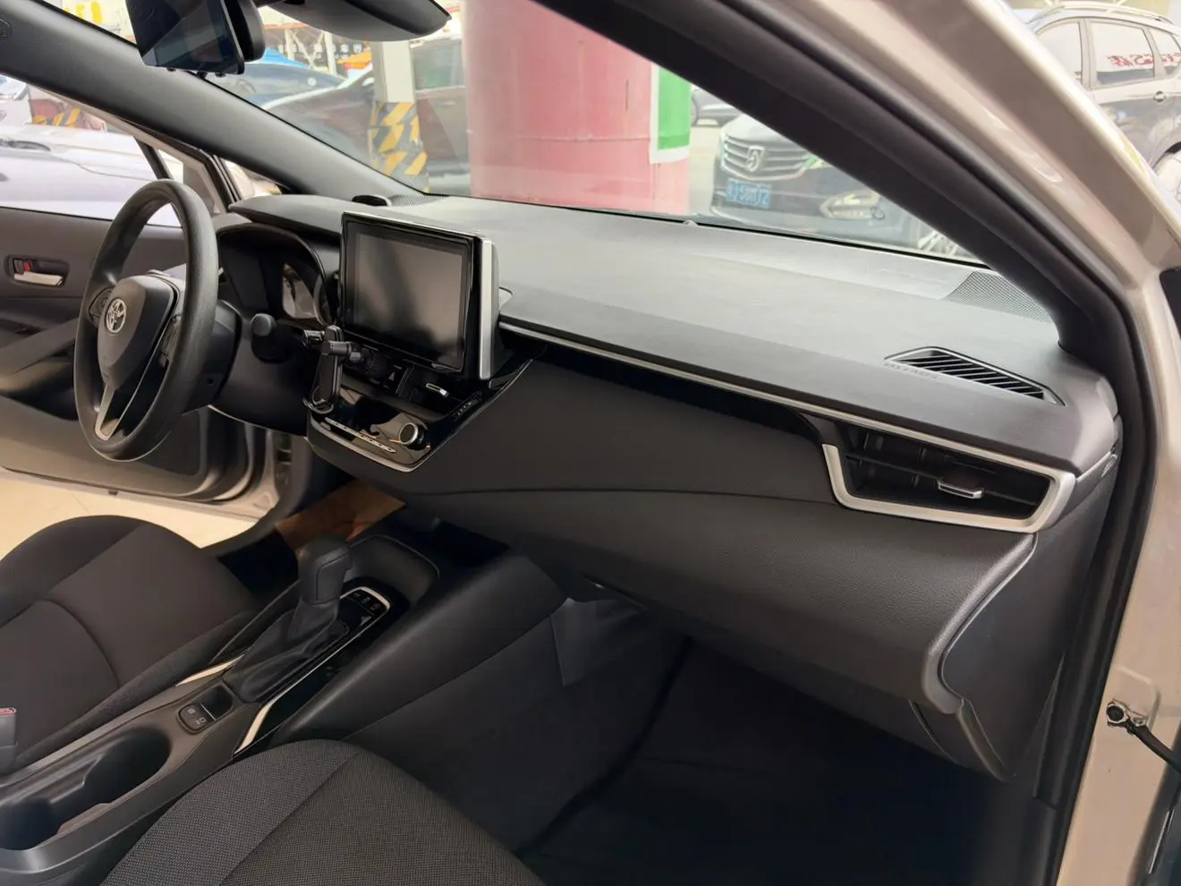 Toyota Levin 2024 185T Luxury