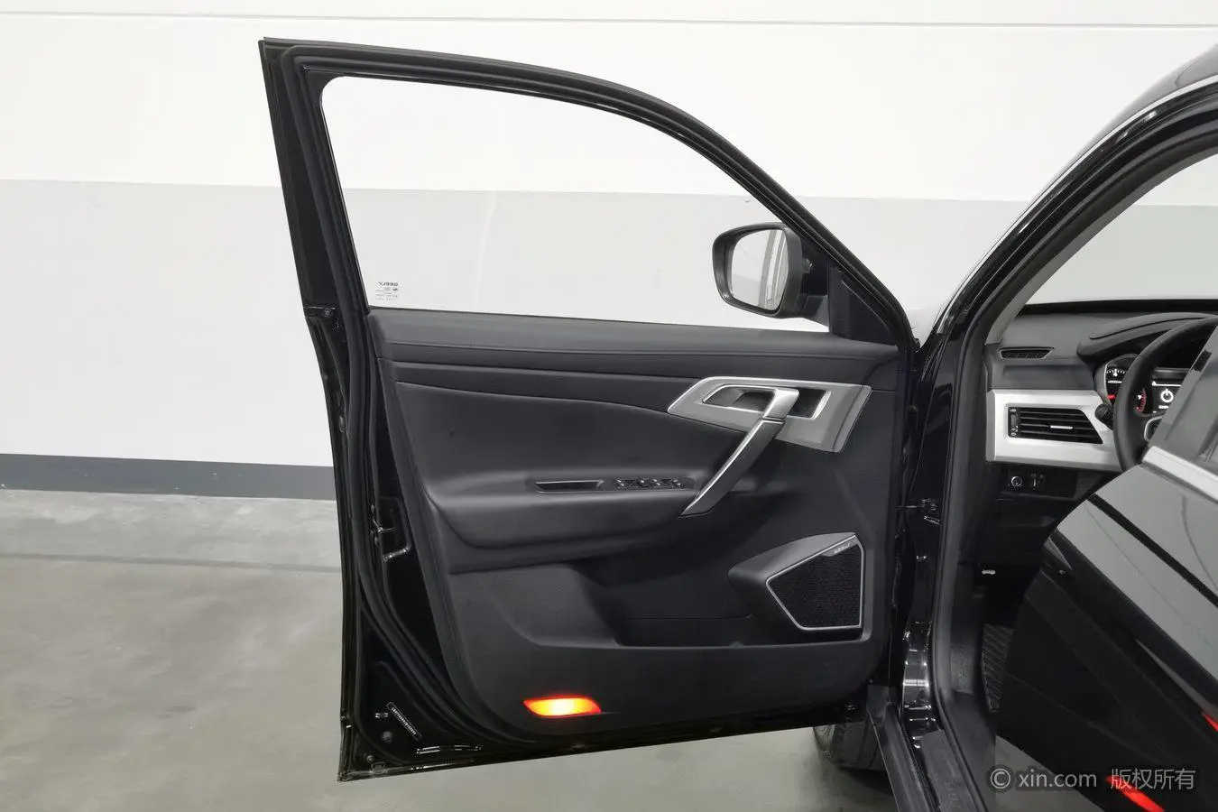 Geely Boyue 2018 2.0L Manual 2WD Smart Elegant