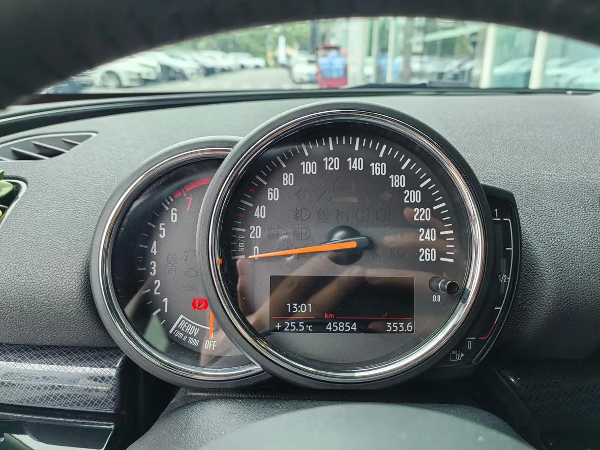 MINI CLUBMAN 2019 1.5T ONE