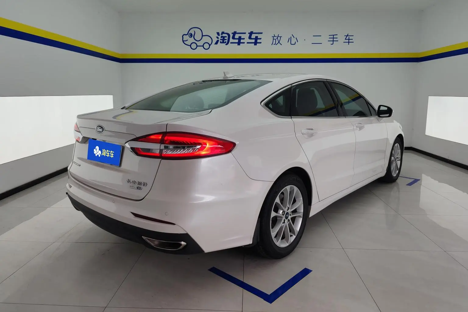 Ford Mondeo 2018 EcoBoost 180 Smart Fashion China V