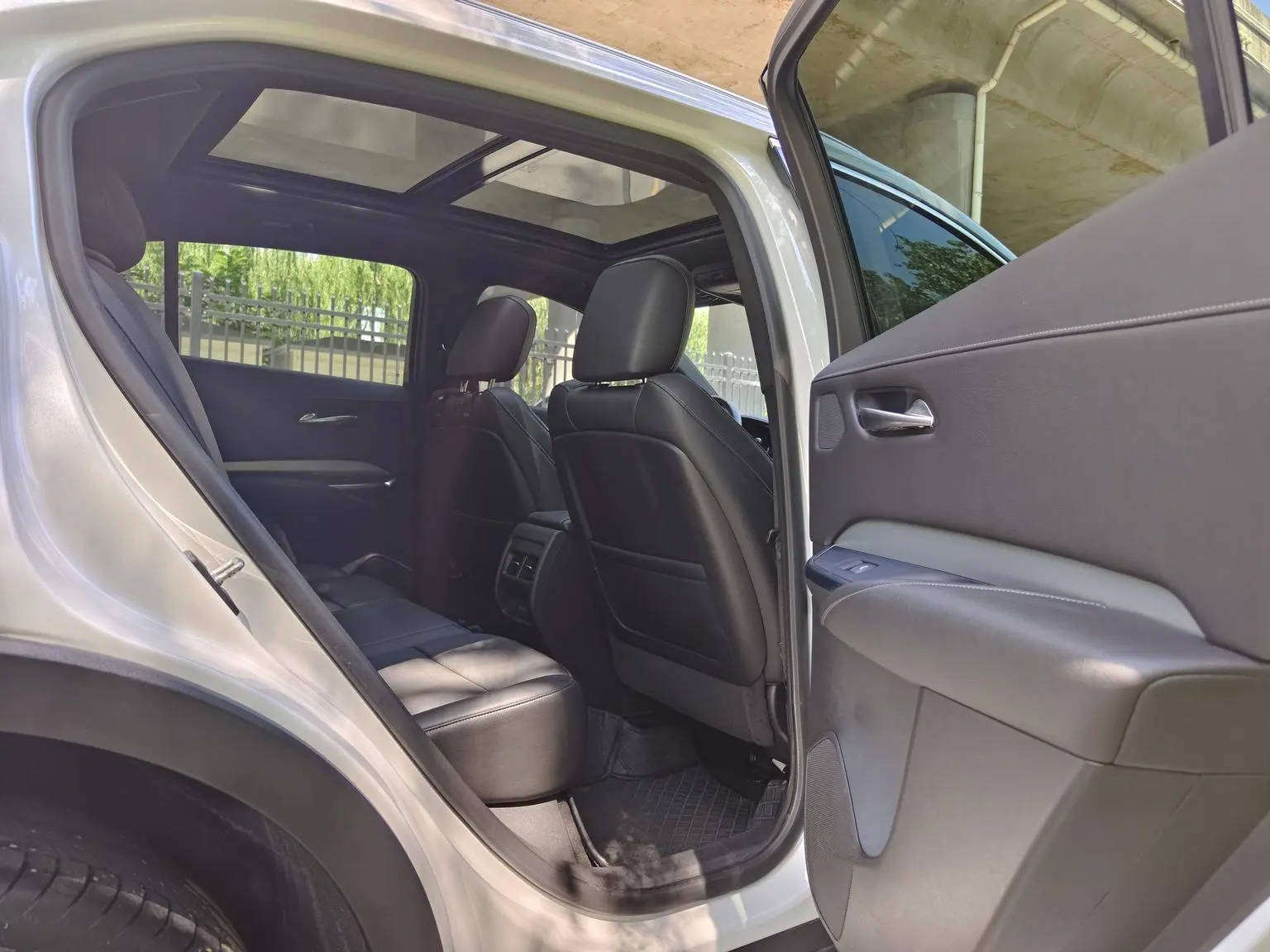Cadillac XT4 2021 28T 2WD Leading