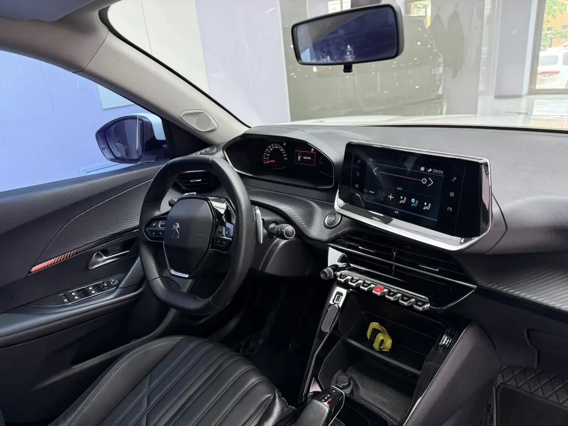 Peugeot 2008 2020 230THP Fashion