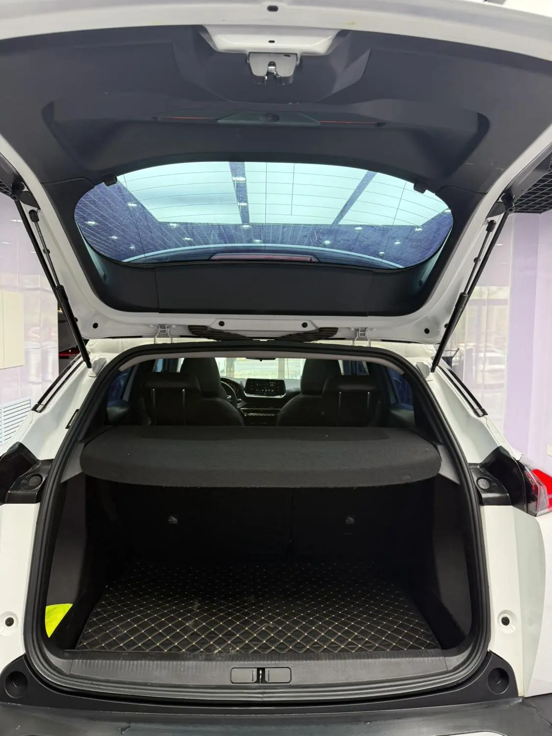 Peugeot 2008 2020 230THP Fashion