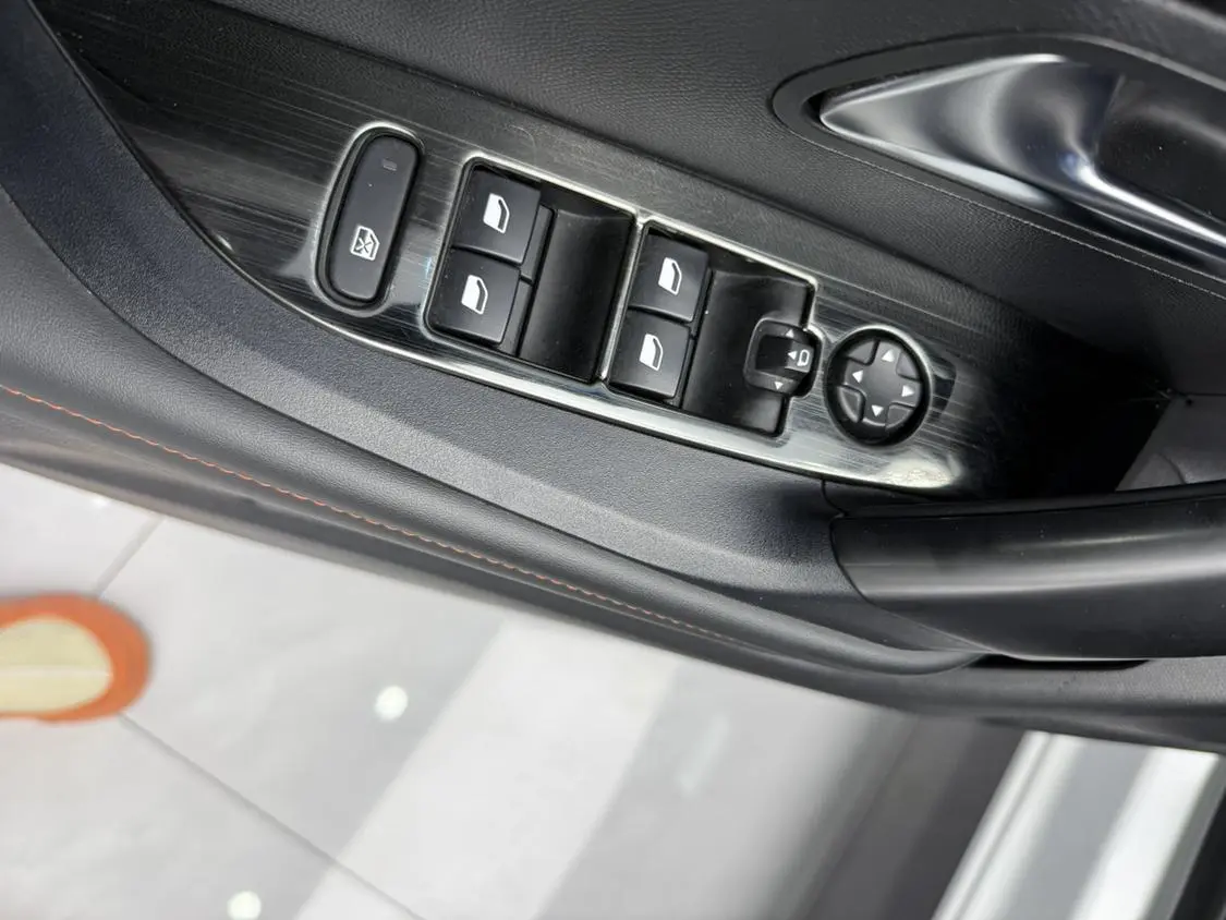 Peugeot 2008 2020 230THP Fashion