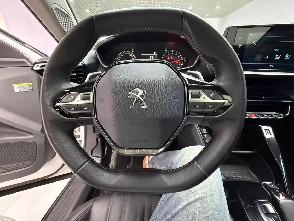 Peugeot 2008 2020 230THP Fashion