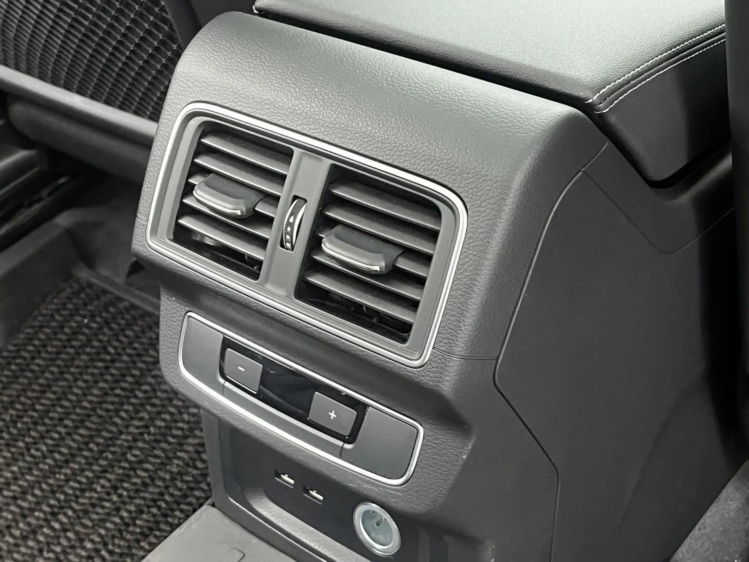 Audi Q5L 2022 Facelift 45T Dynamic Luxury