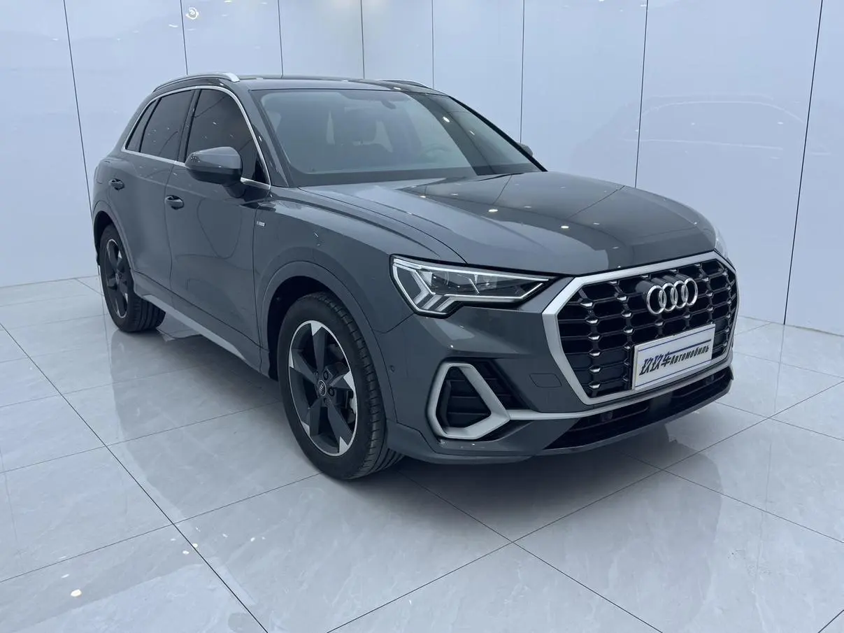 Audi Q3 2022 35 TFSI