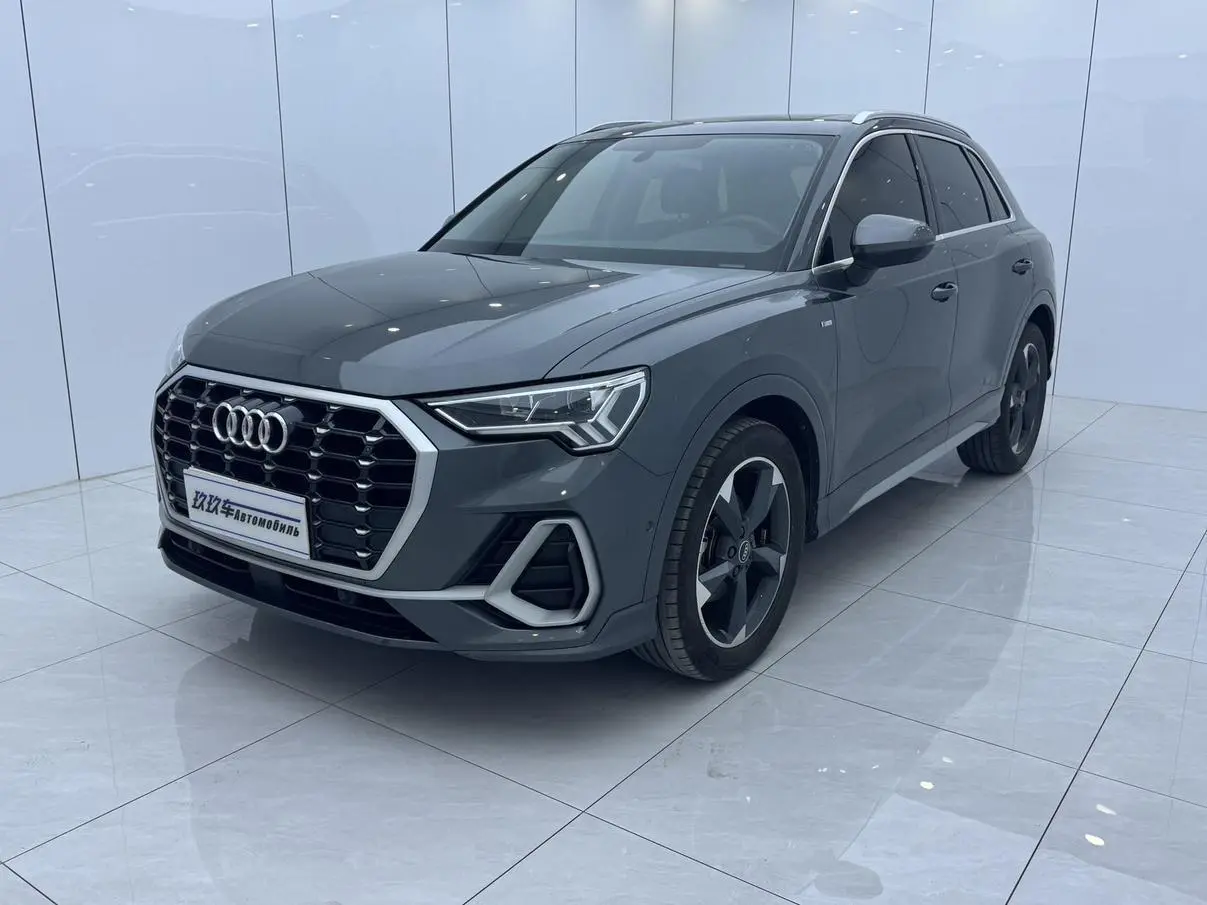 Audi Q3 2022 35 TFSI