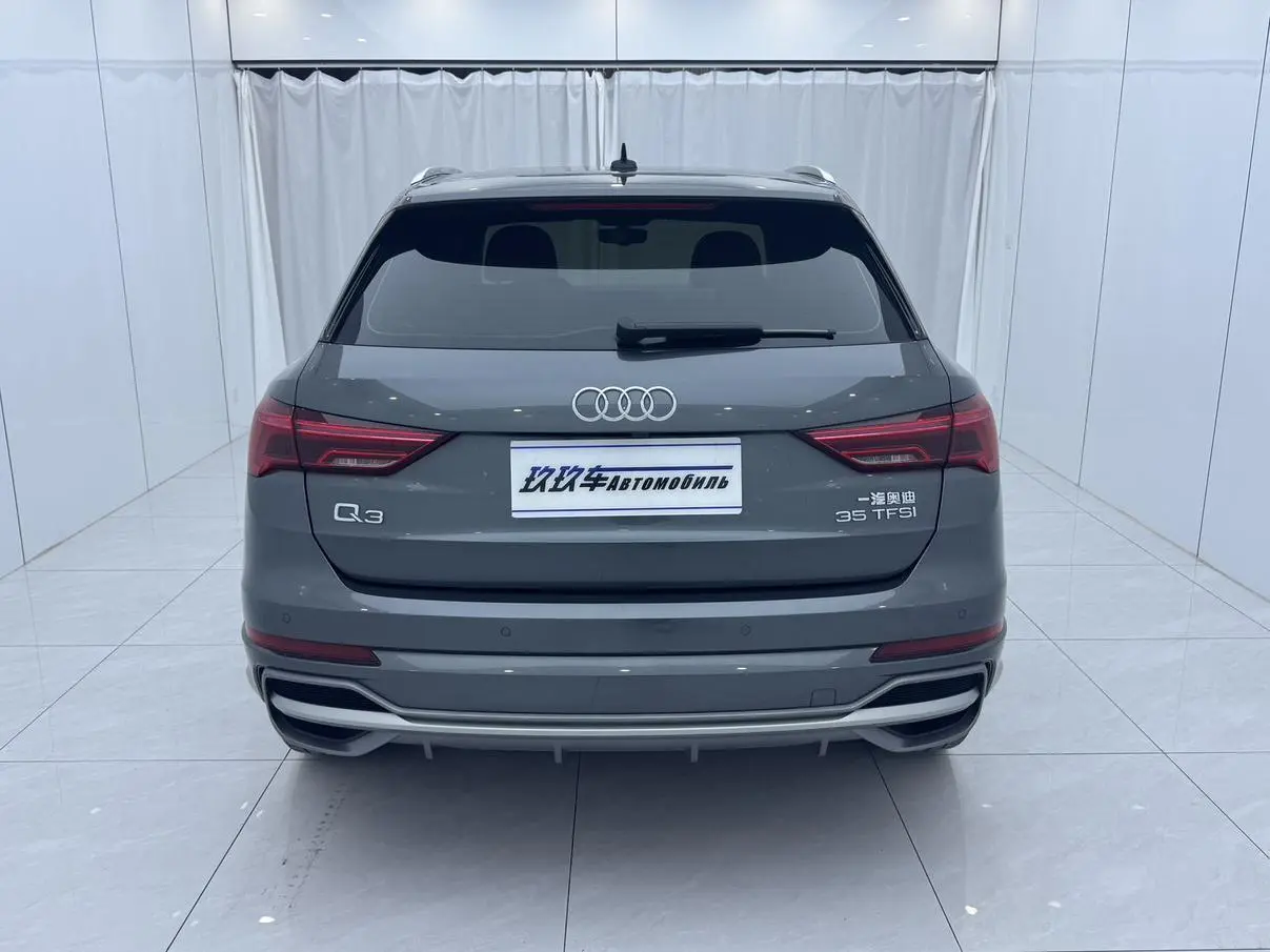 Audi Q3 2022 35 TFSI
